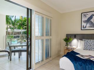 1 Bedroom Pool Deck Bedroom & Balcony
