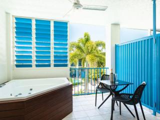 Hotel Balcony Spa Room