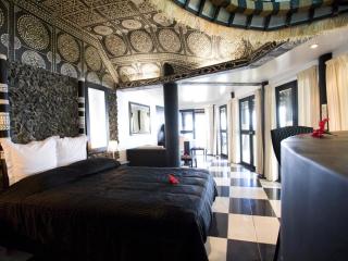 Isabella Deluxe Suite
