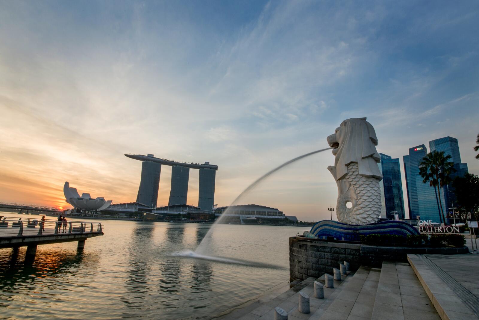 Merlion - Singapore Skyline