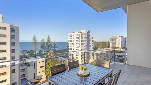 2 Bedroom Top Floor Ocean View