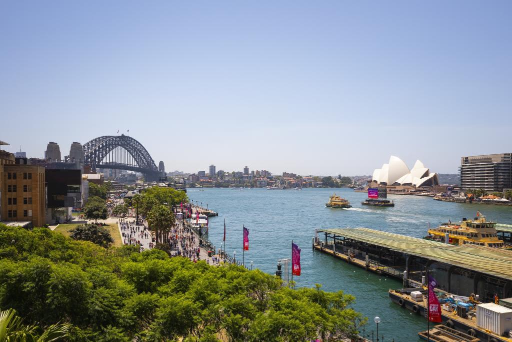 Four Seasons Hotel Sydney | The Rocks & Circular Quay ...