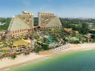 Centara Grand Mirage Beach Resort Pattaya