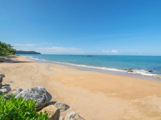 Nang Tong Beach
