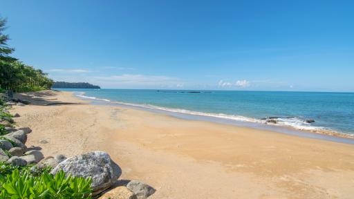 Nang Tong Beach
