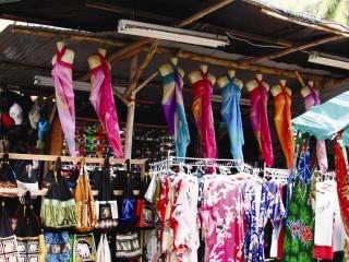 Nai Yang Beach Shopping