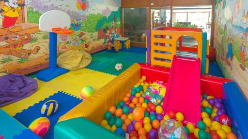 Kids Club