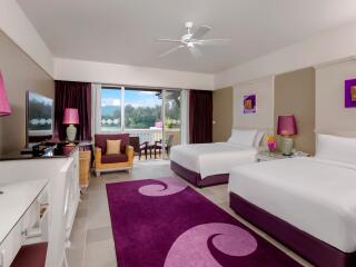 Laguna Room