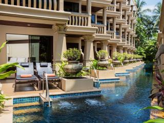 Pool Access Room