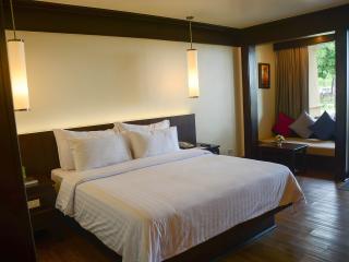 Pool Access Room