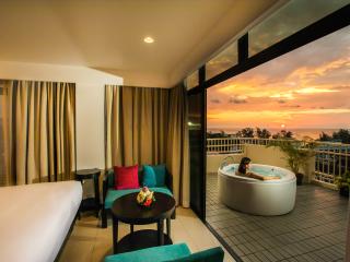 Deluxe Honeymoon Spa