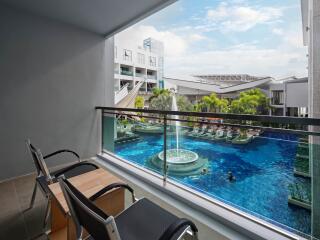Deluxe Pool View Room