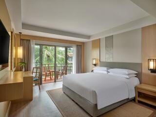 Guest Room Pool View