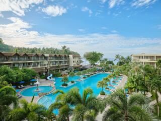 Large Guest Room Pool View