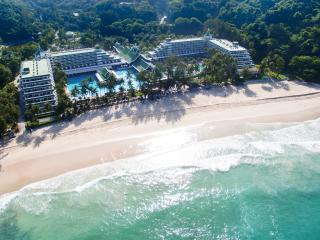 Le Meridien Phuket Beach Resort