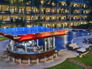 Pool Bar