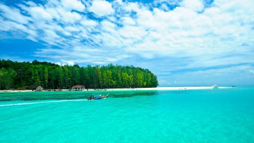 Phi Phi Earlybird Tour by Speedboat - Bamboo Island