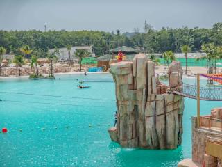 Blue Tree Activities - Cliff Jumping