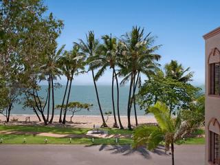 Alassio Palm Cove