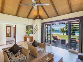 1 Bedroom Beachfront Villa