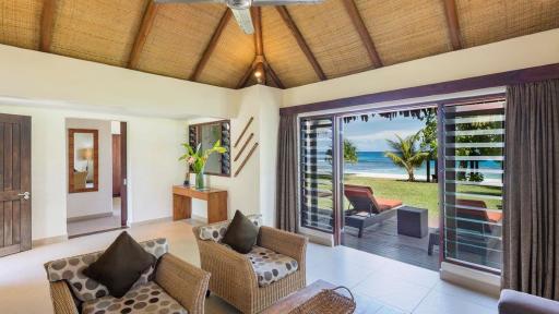 1 Bedroom Beachfront Villa