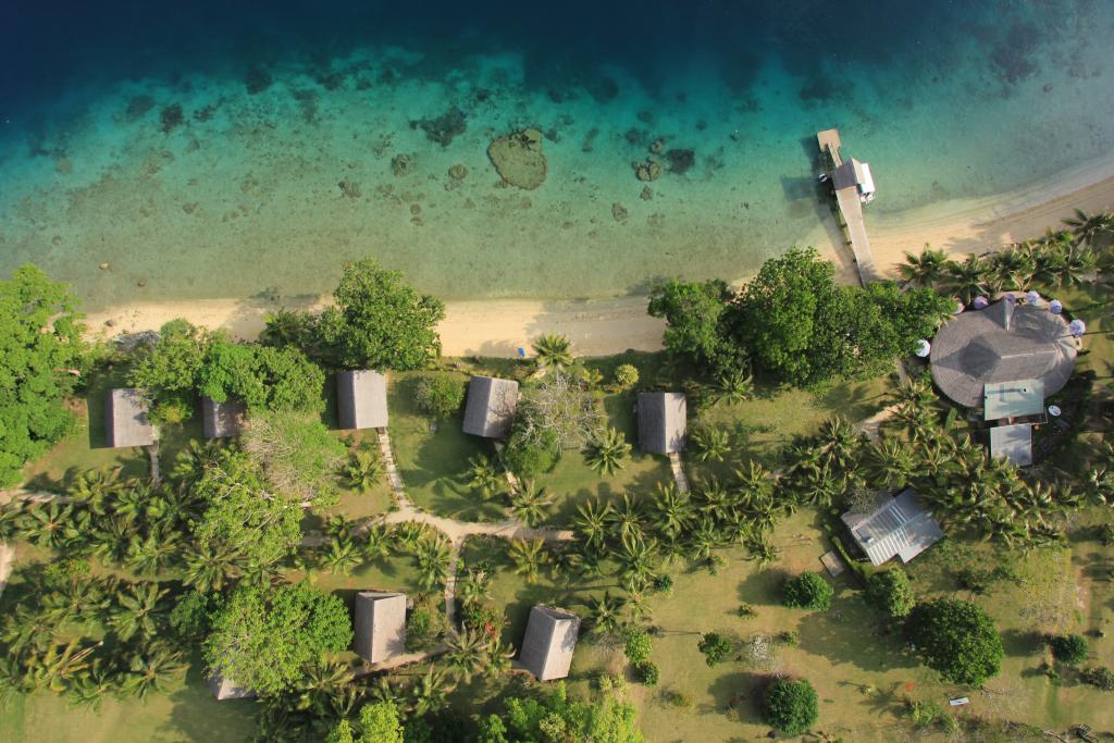 island aore vanuatu resort craft accommodation close travelonline overhead