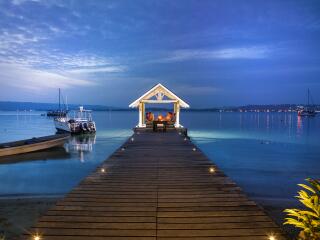 Romantic Dinner on the Jetty