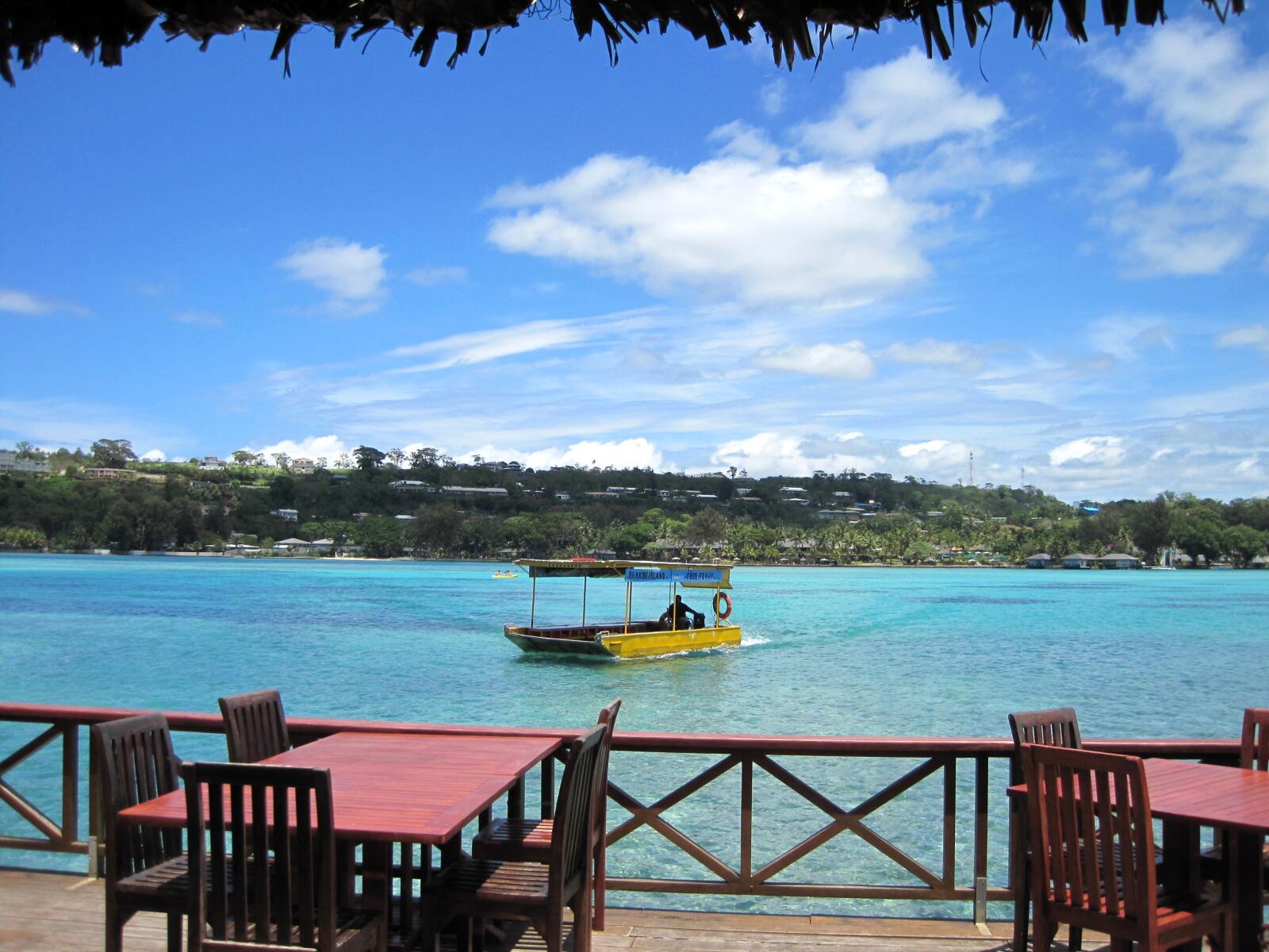 Transfer boat