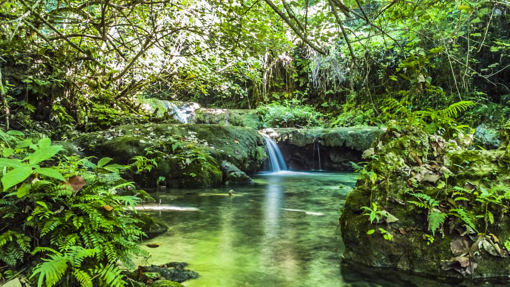 Mele Cascades