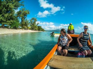 Pele Island Beach & Snorkelling Tour