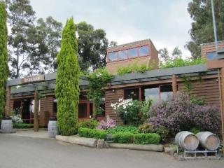 Wine & Wildlife Tour - Fergusson\'s Winery