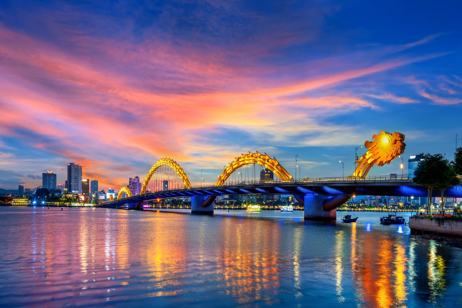 Vietnam - Da Nang - Dragon Bridge