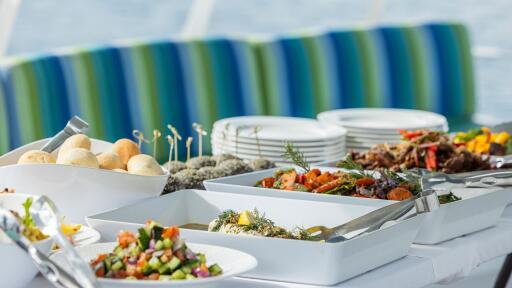Explore Dinner Cruise